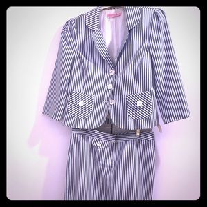 View Sear Sucker Pencil Skirt and top (Suit)